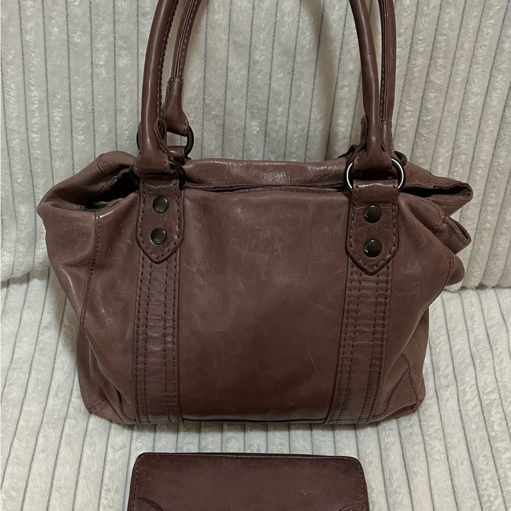 Frye Melissa Leather Tote Bag in muted Lilac Purple with matching wallet